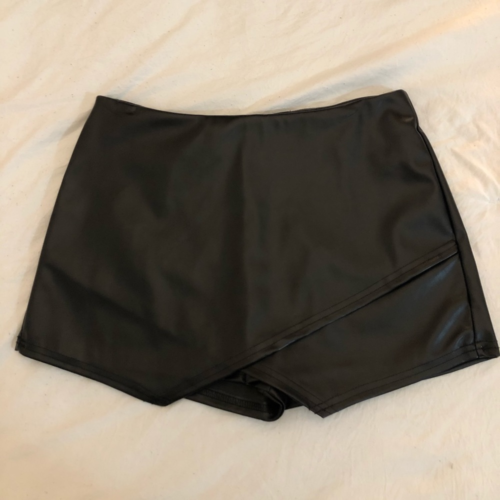 Leather envelope skort